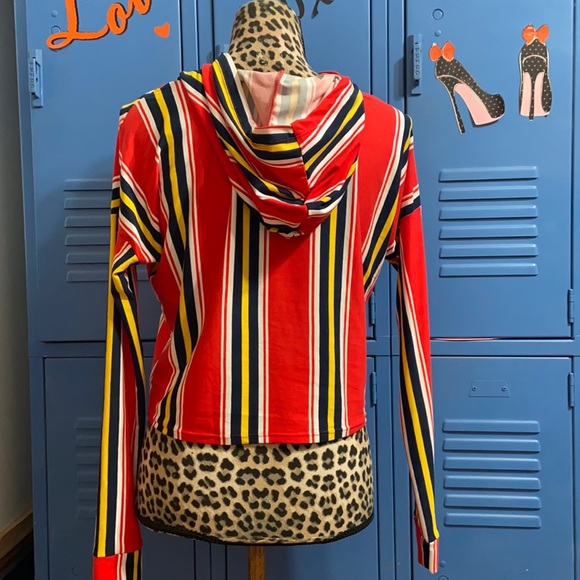 Marci Cropped Hoodie - Picture 3 of 4